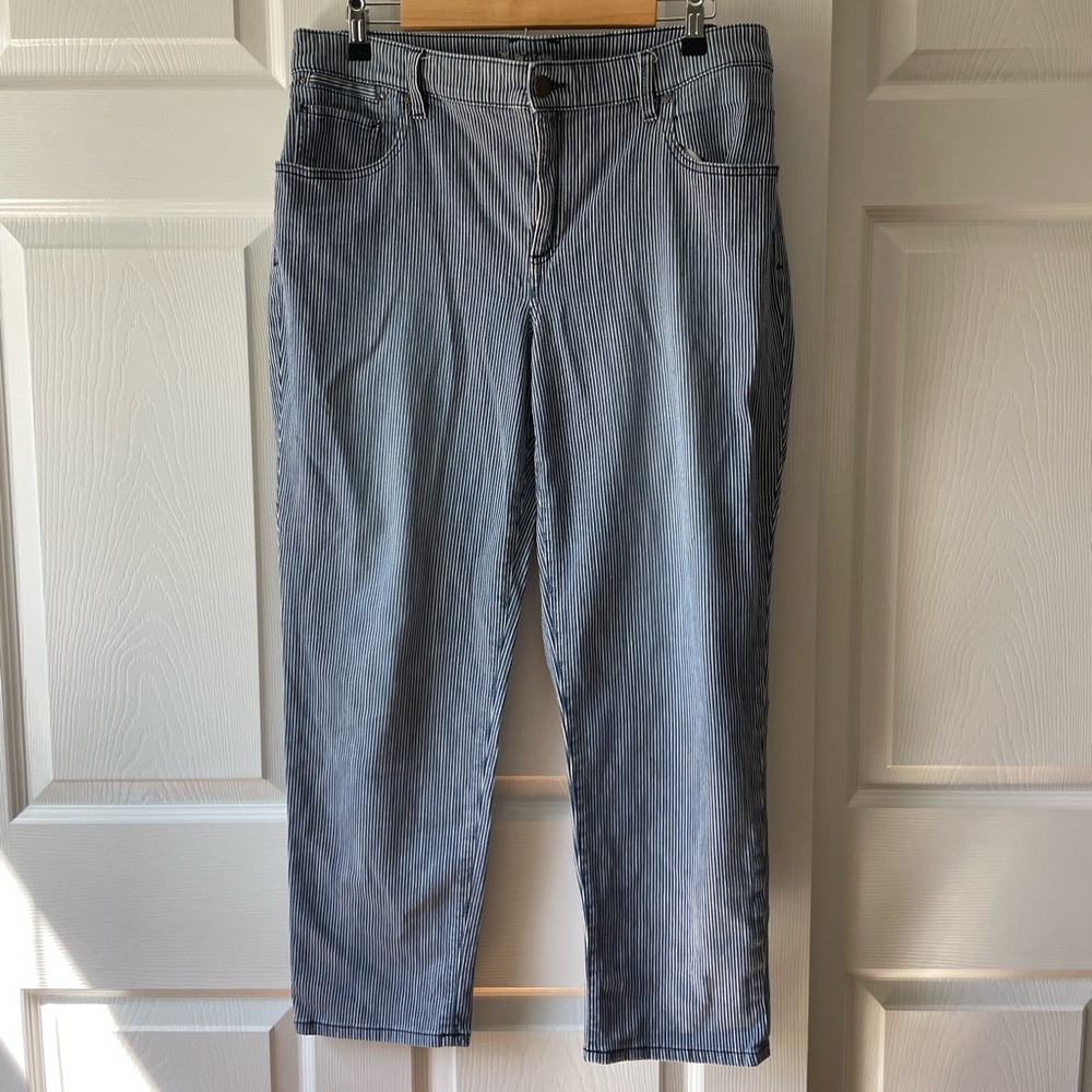 Chico’s Platinum Railroad Stripe Straight Leg Skimmer Ankle Pants